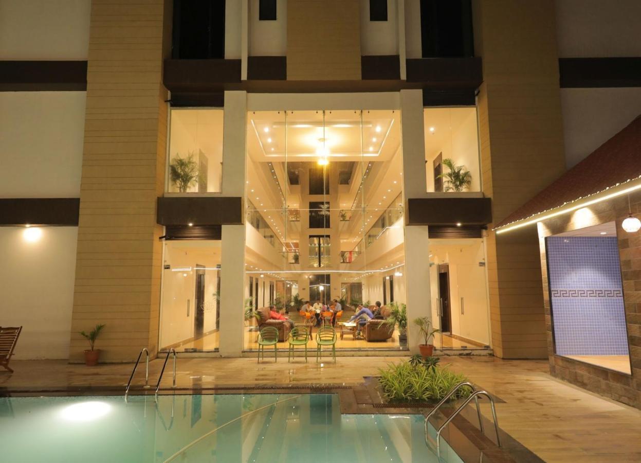 Sarovar Portico, Szomnáth Kültér fotó